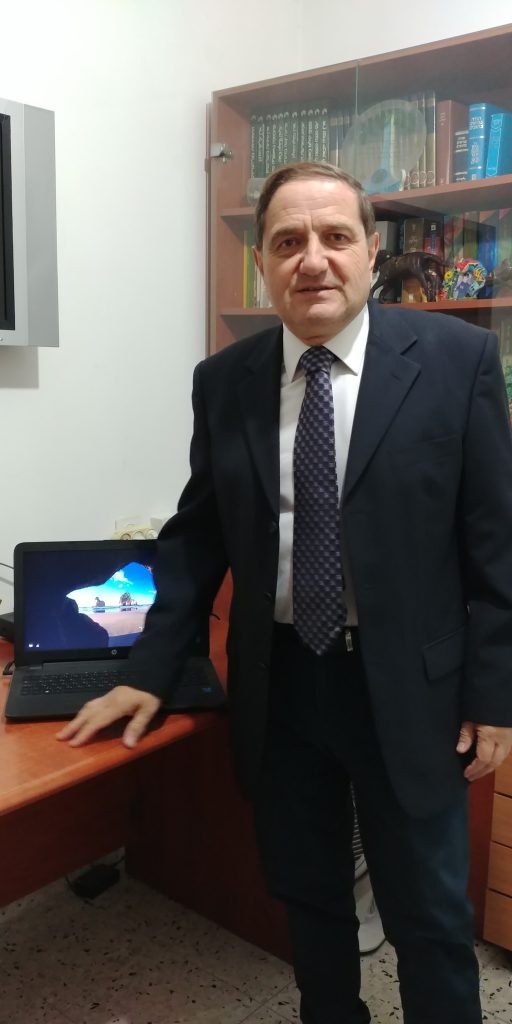 רו"ח קרלוס ששון הוא רואה חשבון מנוסה, מקצועי ואמין, המעניק שירותים פיננסיים איכותיים ליחידים ולעסקים. בזכות גישה אישית, הקפדה על הפרטים הקטנים וידע נרחב בתחום המיסוי והחשבונאות – קרלוס נחשב לאחד מרואי החשבון המובילים והאהובים בקרב לקוחותיו. מי שבחר לעבוד איתו נהנה מליווי צמוד, ייעוץ אחראי ופתרונות מדויקים שמובילים להצלחה כלכלית. רו"ח קרלוס ששון הוא רואה חשבון מנוסה, מקצועי ואמין, המעניק שירותים פיננסיים איכותיים ליחידים ולעסקים. בזכות גישה אישית, הקפדה על הפרטים הקטנים וידע נרחב בתחום המיסוי והחשבונאות – קרלוס נחשב לאחד מרואי החשבון המובילים והאהובים בקרב לקוחותיו. מי שבחר לעבוד איתו נהנה מליווי צמוד, ייעוץ אחראי ופתרונות מדויקים שמובילים להצלחה כלכלית.